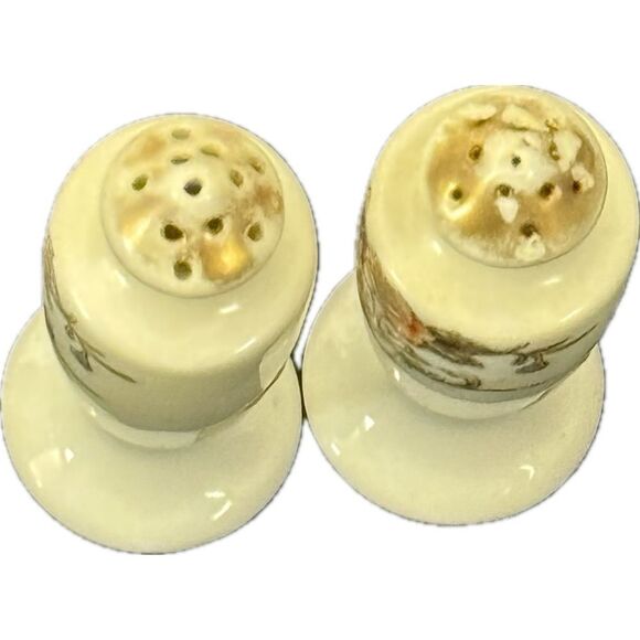 Vintage made in Japan, porcelain salt and pepper shakers no corks - Picture 4 of 5